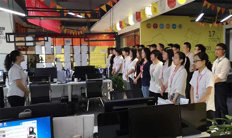 成都鼎源餐飲是如何管理(lǐ)員工(gōng)的?管好員工(gōng)需注重這三點(圖1) 成都鼎源餐飲是如何管理(lǐ)員工(gōng)的?管好員工(gōng)需注重這三點